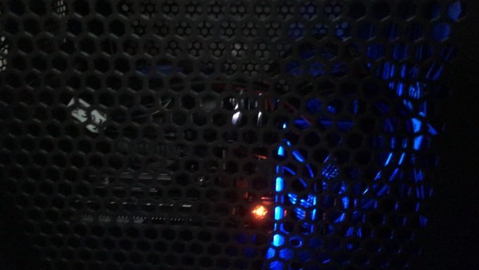 ROG STRIX B250I GAMING LED発光